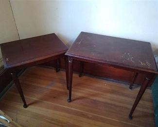 (2) Wooden end tables