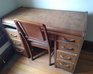 Vintage wooden desk & Chair