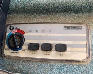 Portable Spa 6' x 6' (needs to be hardwired)