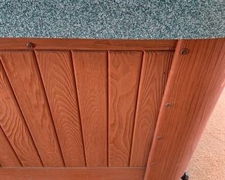 Portable Spa 6' x 6' (needs to be hardwired)