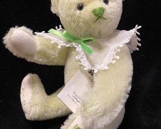 $120.00
Lily of the valley EAN 677373
11” Alpaca 
LE 538/1500
With box and COA