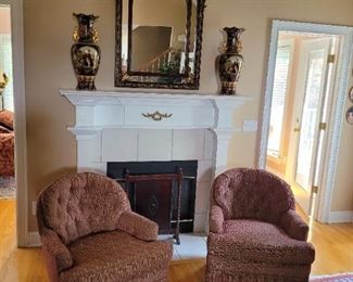 Accent Chairs, Mirror