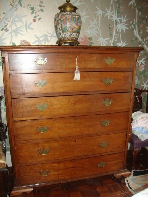 Early American 6 Drawer Chest