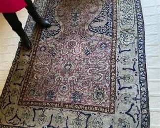 ANTIQUE PERSIAN RUG