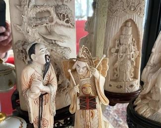 VARIOUS CARVED ASIAN PIECES