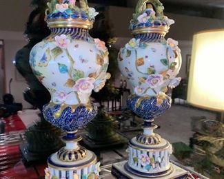 EUROPEAN PORCELAIN COVERED URNS