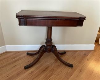 Duncan Phyfe game table