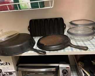 cast iron cookware