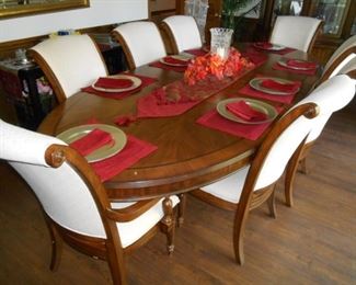 Dining room table w/ 8 chairs
