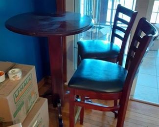 High top table with 2 chairs 