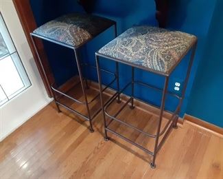 Pair of bar stools 