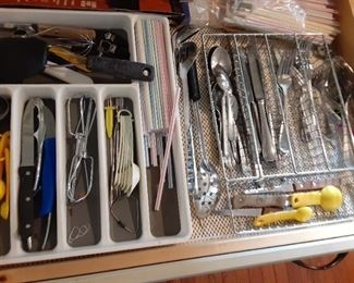 Miscellaneous kitchen utensils
