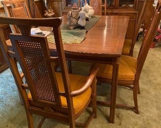 https://www.ebay.com/itm/114779766096 CV9004 Mid Century Modern Dinning Room Table w/ 3 1FT Leaves -4/30/21 Pickup Only Estate Sale Pickup Only - No Chairs Auction
