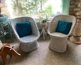 https://www.ebay.com/itm/114779780829 CV9026 Mid Century Modern White Wicker Chairs -4/30/21 Pickup Only Estate Sale Pickup Only Auction