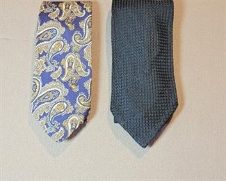 Assortment of Collectable Mens Ties