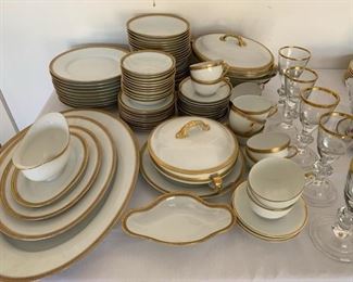 Lovely Victoria Austria service for 10, ca 1910 but contemporary