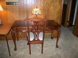 NICE CLAW FOOT TABLE AND CHAIR