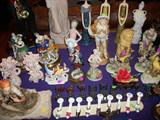 More figurines