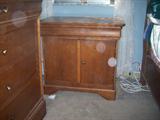 CHERRY NIGHT STAND PART OF 4 PIECE BEDROOM SET.