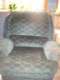 LIKE NEW RECLINER GREEN