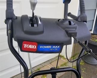 Toro Power Max 724 Snow blower
