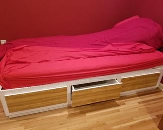 twin platform bed with 3 drawers
