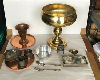 https://www.ebay.com/itm/114791781126	CC7031 Lot Of Metal Decorative Items (Copper, Silver Plate, Etc.)		Buy-It-Now	 $25.00 
