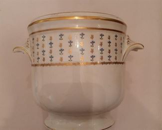 https://www.ebay.com/itm/124707856845	WRC8039 A Raynaud et Co Limoges France Sugar China Uship or Local Pickup		Buy-It-Now	 $20.00 
