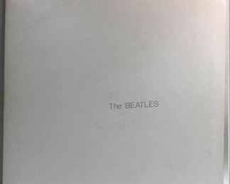 https://www.ebay.com/itm/114792312244	BM0127A THE BEATLES "WHITE ALBUM" SWBO 101 WITH FOLD OUT POSTER		Buy-It-Now	 $20.00 
