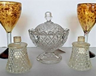 https://www.ebay.com/itm/114792308323	CC8007 LOT OF 5 GLASS ITEMS INCL CUPS, SCONCES AND CANDY DISH 		Buy-It-Now	 $30.00 
