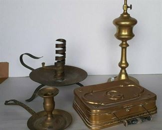 https://www.ebay.com/itm/124708498115	CC8010 LOT OF 4 BRASS ITEMS CANDLE HOLDERS PLUS WARMER PLATE		Buy-It-Now	 $20.00 
