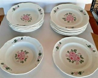 https://www.ebay.com/itm/124709152599	CC8014 FRENCH ISPAHAN FAIENCE DE S'AMAND DISHES 8 BOWLS AND 8 PLATES UShip or Lo		Buy-It-Now	 $30.00 
