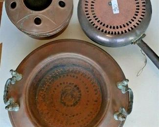 https://www.ebay.com/itm/114793059172	CC8020 LOT OF 3 METALWARE PIECES COPPER BED WARMER PANS UShip or Local Pickup		Buy-It-Now	 $30.00 
