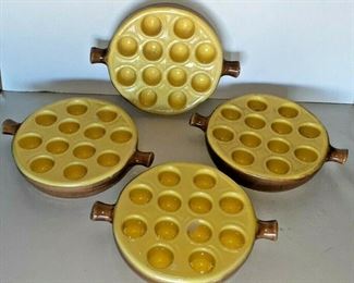 https://www.ebay.com/itm/114793059170	CC8034 LOT OF 4 CERAMIC Escargot HOLDERS MADE IN FRANCE UShip or Local Pickup		Buy-It-Now	 $30.00 
