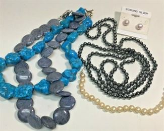 https://www.ebay.com/itm/114807248987	CC0061 LOT OF STONE AND SILVER JEWELRY 		Buy-It-Now	 $19.99 
