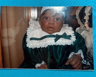 Baby's First Christmas - Model 00196 - Lee Middleton Original Dolls
