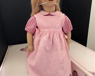 Lisa Doll 