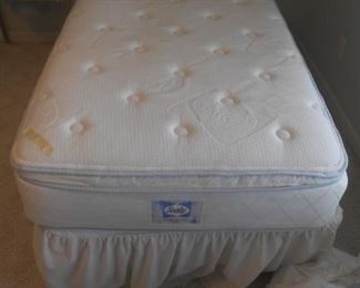 Twin mattress set by Sealy
