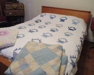 full size bed, suitcases & quilts
