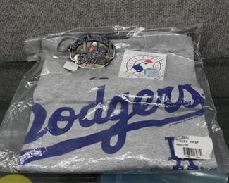 Lot of 2 Medium Dodgers T-Shirt, Dodgers Belt Buckle