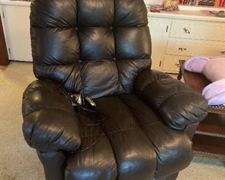 Leather Lift Chair 