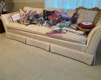 White Vintage Sofa Couch