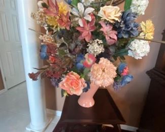 Floral arrangement 
