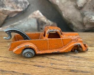 Early Toy Wrecker (White Tires/Missing One Tire)
