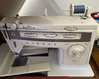 Singer Stylist 834 Sewing Machine