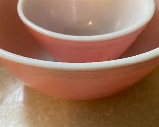 Vintage Pyrex Flamingo Pink Large Mixing Bowl .,Small Mixing Bowl 