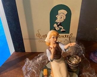 Walt Disney Cinderella Figurine With Box