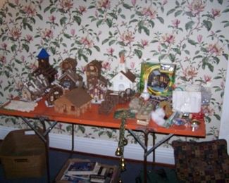 MINI-LOG HOUSES, BASKET & MISC.