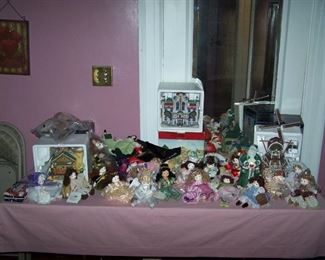 MORE CAROLE TOWNE HOUSES AND THE GREEN TREE DOLL COLLECTION