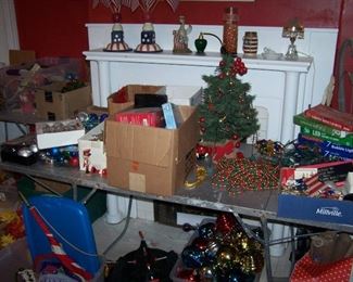 MORE HOLIDAY DECORATIONS